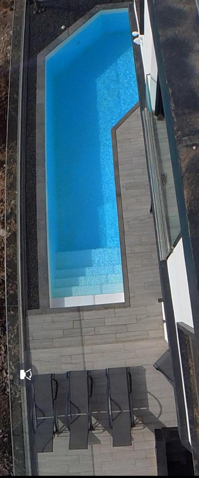 Villa Poseidon Corralejo With Private Heated Pool, Sauna And Stunning Volcano Views By Amazzzing Travel Buitenkant foto