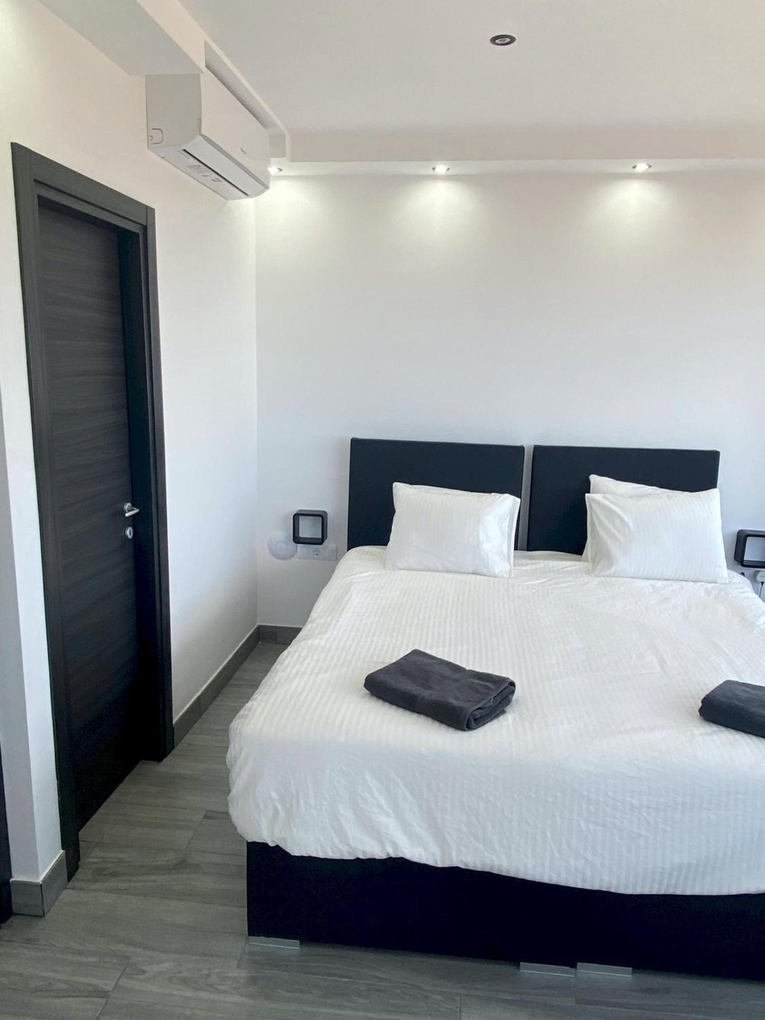 Villa Poseidon Corralejo With Private Heated Pool, Sauna And Stunning Volcano Views By Amazzzing Travel Buitenkant foto